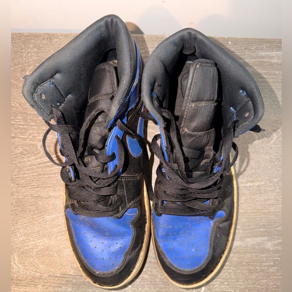 Nike Air JORDAN 1 MID 'HYPER ROYAL'